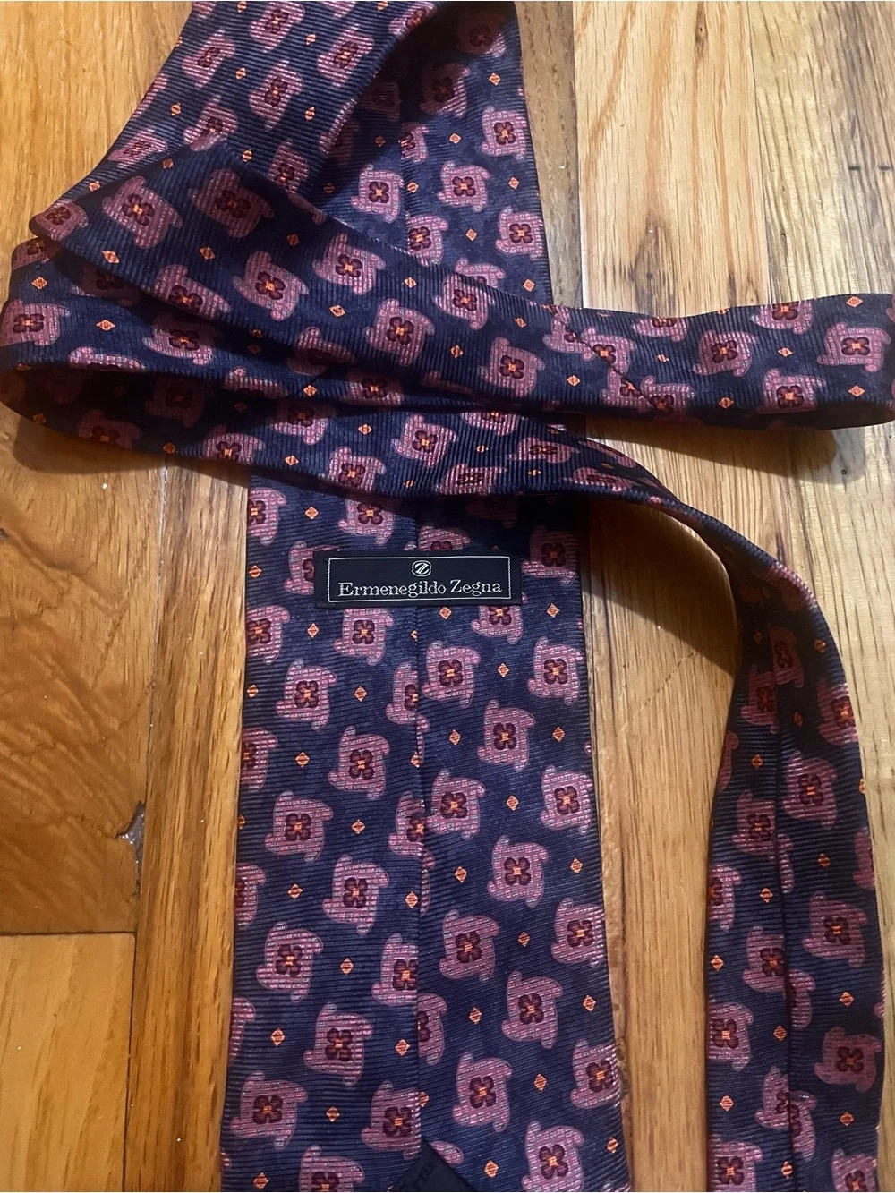 $390 Ermenegildo Zegna Medallion 100% Italian Silk Tie